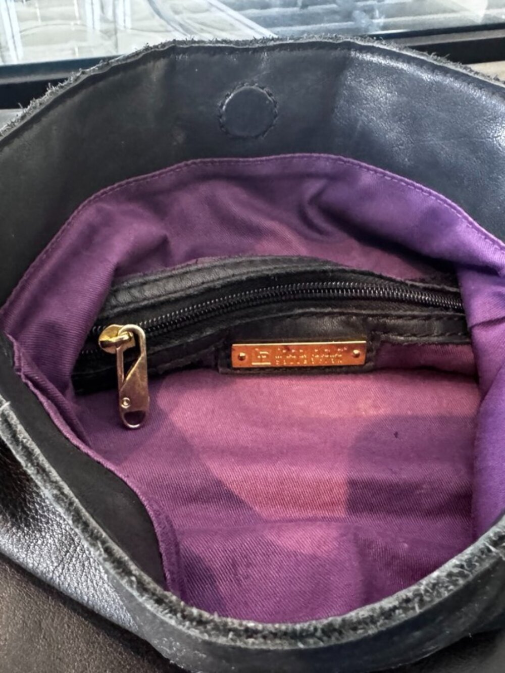 Linea Pelle Black Leather w/Gold Tone Decor Convertible Bag, Good Condition - Picture 8 of 9